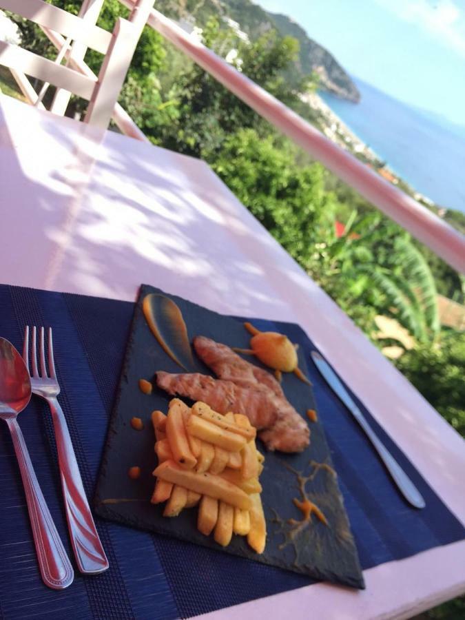 Hotel Belle Vue Dhërmi Eksteriør billede
